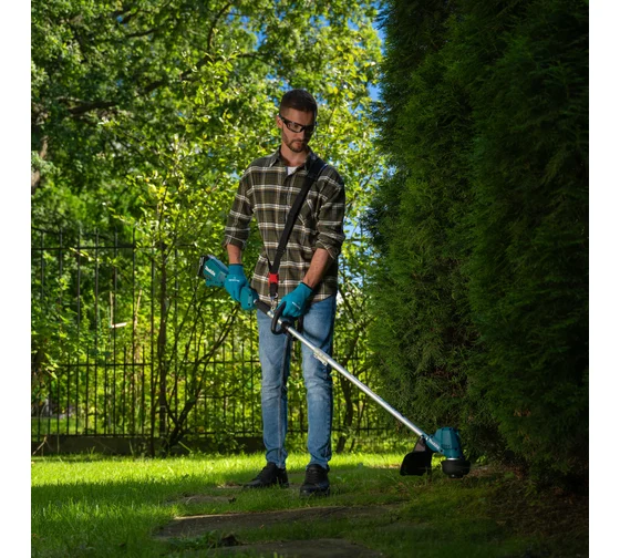 Триммер аккумуляторный МАКITA  DUR192LRF  в Казани