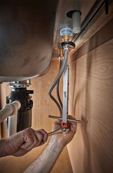 Ключ Milwaukee для гибкой подводки 57 мм