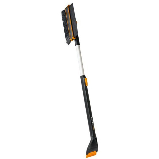Щетка со скребком Fiskars автомобильная телескоп. X-series 96-121см 1078492 в Казани 
