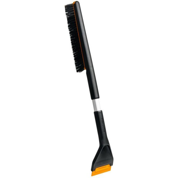 Щетка со скребком Fiskars Plus автомобильная 63см 1078495 в Казани 