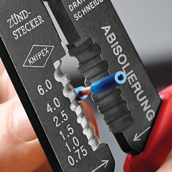 Пресс-клещи KNIPEX для резки и зачистки кабеля, 3 гнезда, обжим штекеров открытых неизолирванных шириной 6 KN-9721215BSB в Екатеринбурге 