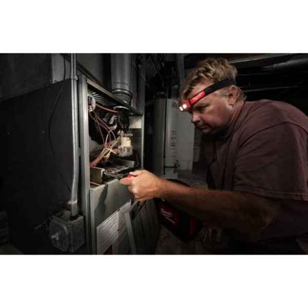 Аккумуляторный фонарь Milwaukee USB L4 HL-VIS-201 4933471389