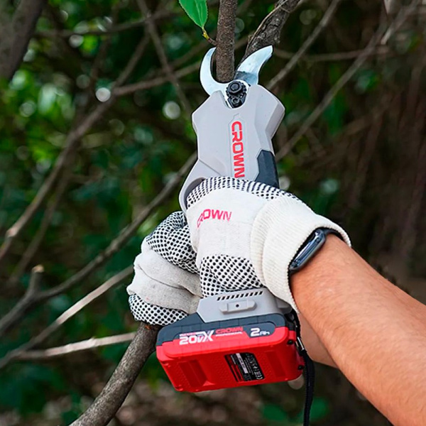 Аккумуляторный секатор Crown BL CT29001HX в Казани