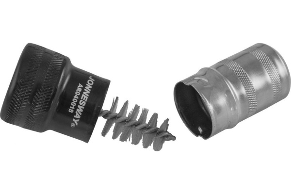 Щетка для чистки клемм аккумулятора JONNESWAY AR040018 048522 в Казани 