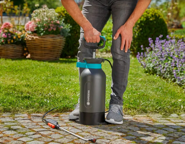 Опрыскиватель помповый Gardena 5 л + Раструб  11132-30.000.00 в Казани