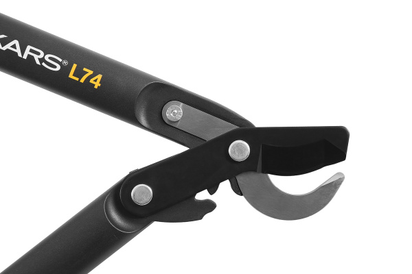 Сучкорез плоскостной Fiskars средний с загн.лезвиями 112290 (1000582) в Казани 