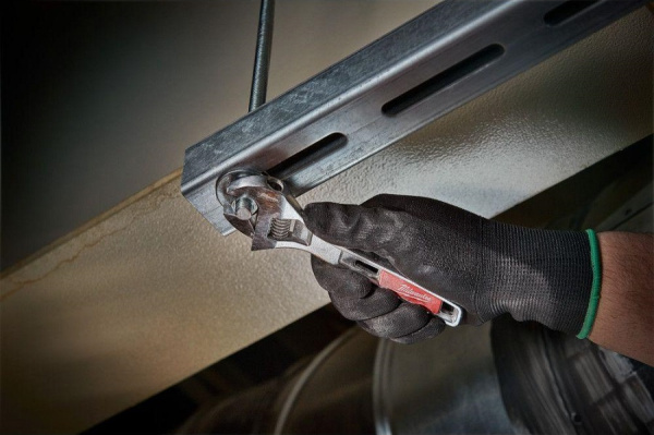 Разводной ключ Milwaukee 200мм