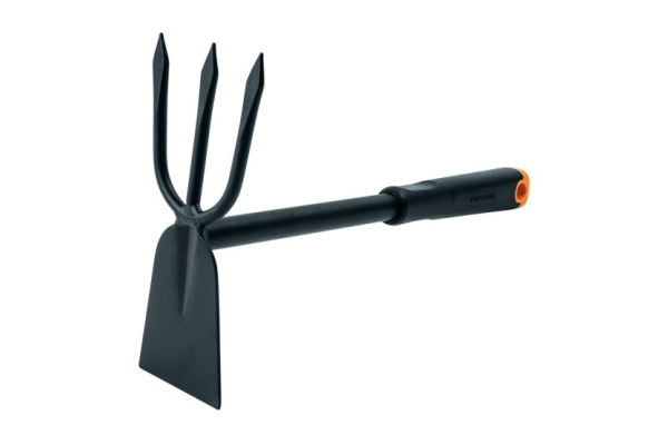 Тяпка Fiskars Ergo 1027030