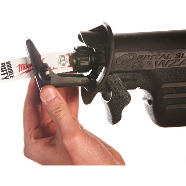 Сабельная пила Milwaukee SSPE 1300 RX