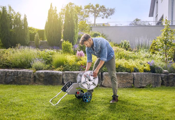 Тележка для шлангов с комплектом для полива AquaRoll M Easy GARDENA 18547-20.000.00 в Екатеринбурге