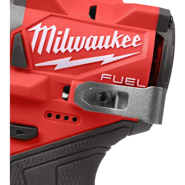 Акк. субкомпактная 2-скоростная дрель-шуруповерт Milwaukee M12 FDD-402X  4933479874