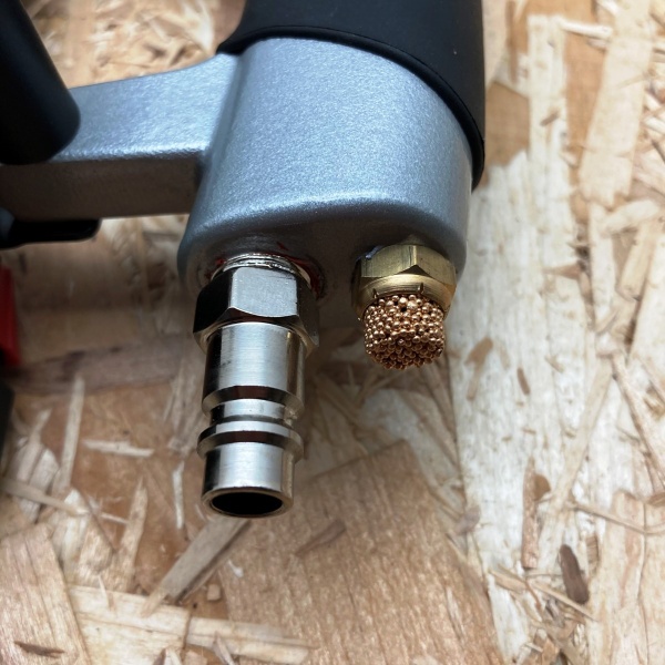 Степлер пневматический TRUSTY PT630N шпильки 12-30мм. в Казани