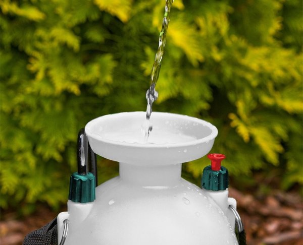 Опрыскиватель ручной VERTO  3л, с насосом шлангом  15G504 в Казани