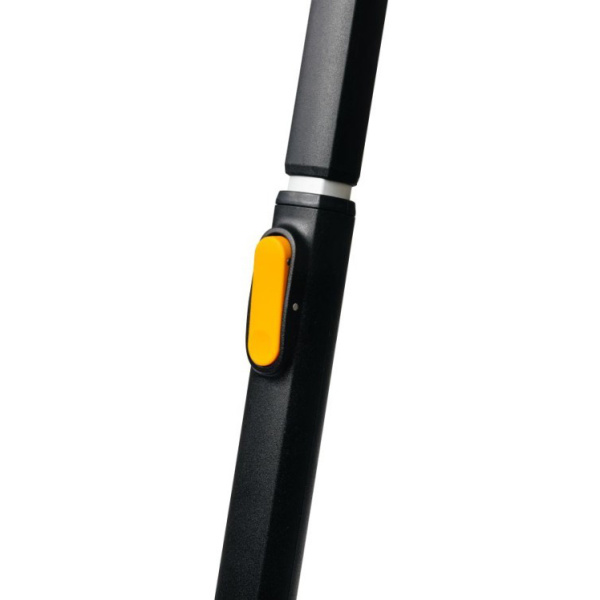 Щетка со скребком Fiskars автомобильная телескоп. X-series 96-121см 1078492 в Казани 