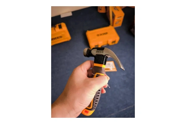 Молоток-гвоздодер INGCO  220г HCH81008D в Казани 