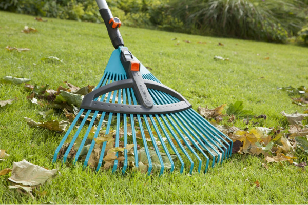 Грабли GARDENA пластиковые рег.+ Ручка алюм.эрго. 130см 03099-30.000.00 в Казани 