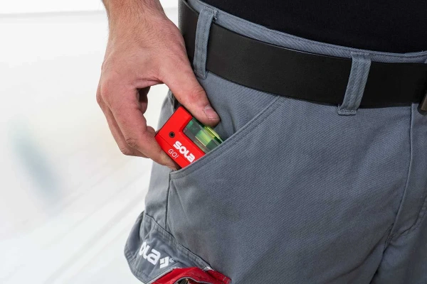 Компактный уровень SOLA  GO! с клипсой 01620201 в Екатеринбурге 