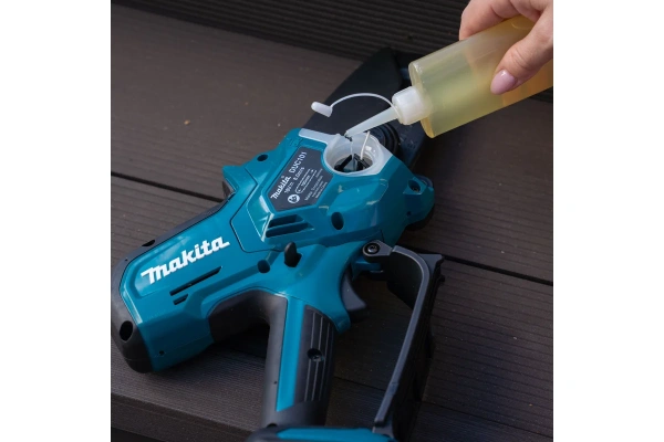 Пила цепная аккумуляторная MAKITA  DUC150SF в Казани