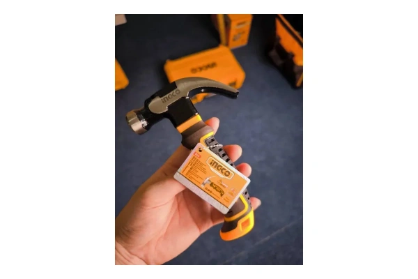 Молоток-гвоздодер INGCO  220г HCH81008D в Казани 