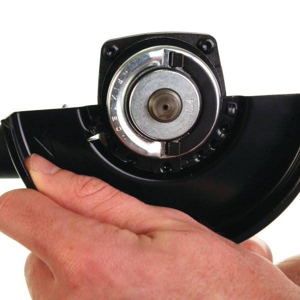 Угловая шлифмашина Milwaukee AG 9-125 XC 4933403200