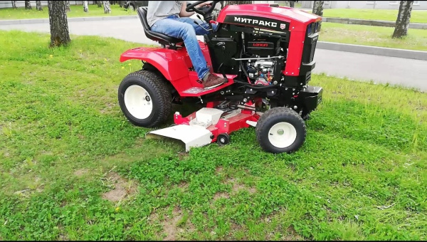 Садовый трактор на агро колесах МИТРАКС Т100 в Казани