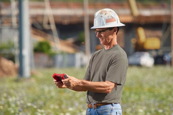 Акк. Кабелерез гидравлический с дист. управлением Milwaukee для подземных кабелей M18 HCC75R-50